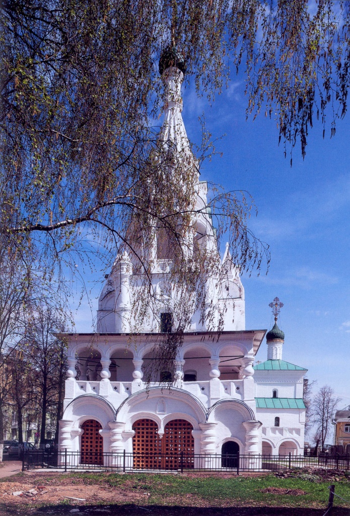 Колокольня церкви Рождества Христова в Ярославле. Фотография. Ю. Пальмин. 2010-е гг.